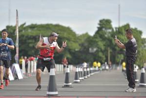 BIB: 1020
                            <button type="button" onclick="openModal(4941479)" class="btn btn-primary btn-sm float-right btn-popup" data-toggle="modal" data-target=".modal-high-quality">
                        <i class="fas fa-shopping-cart"></i> Add to Cart
                    </button>
                                            <button type="button" onclick="isThisMe(4941479, true)" class="btn btn-success btn-sm float-right btn-popup btn-isme hidden" data-toggle="tooltip" data-placement="bottom" title="นี่คือรูปของคุณใช่ไหม คลิกที่นี่เพื่อเอาเข้าอัลบั้ม">
                        <i class="fas fa-plus"></i> Add to album
                    </button>
                    <button type="button" onclick="isThisMe(4941479, false)" class="btn btn-warning btn-sm float-right btn-popup btn-isnotme hidden">
                        <i class="fas fa-ban"></i> Remove from album
                    </button>